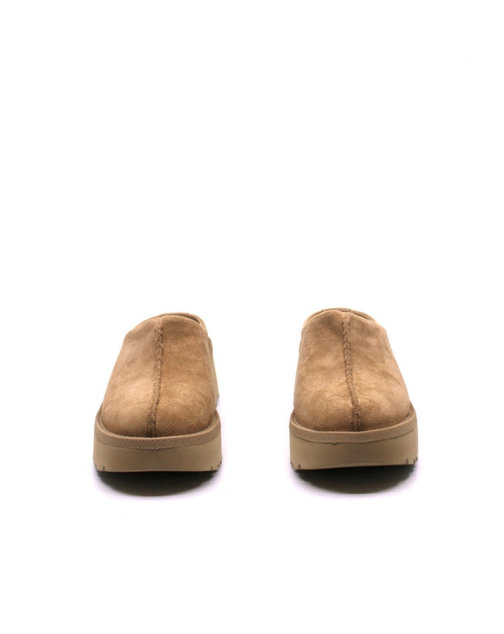 UGG® New Heights Clog Sand - Dear Lucy