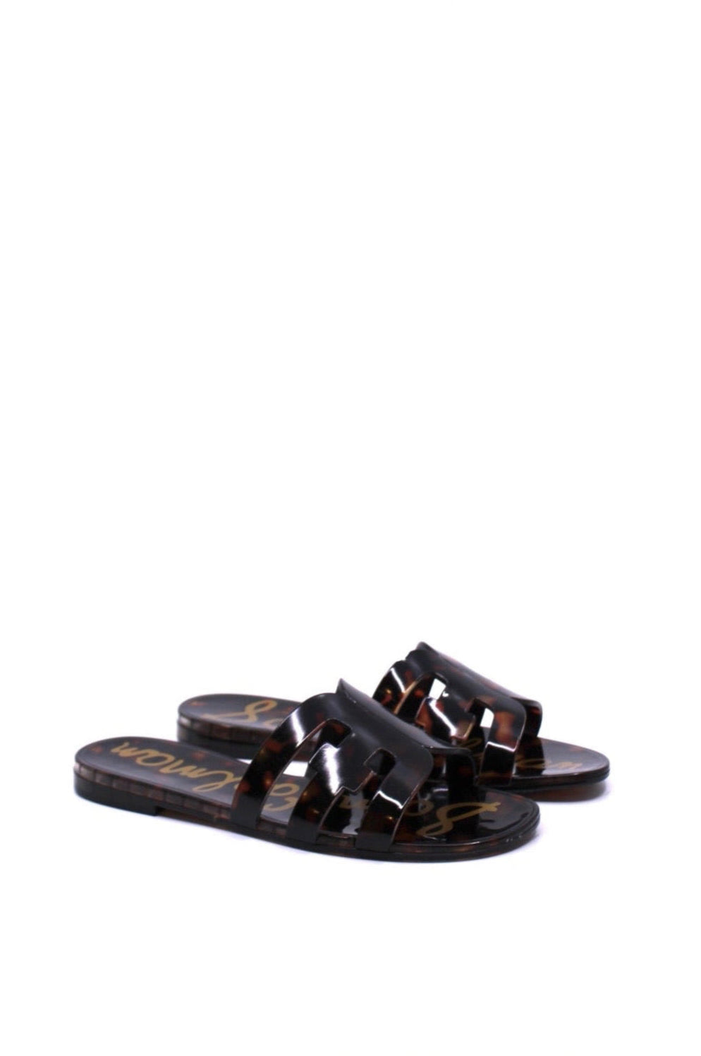 Sam Edelman Bay Jelly Tortoise side view- Dear Lucy Boasting a glossy sheen, the Bay Jelly slides are guaranteed to leave an impression.
Heel Height: .5 inches
Whole sizes only; for 1/2 sizes, order next size down
Material: PVC
Closure: Slip-on