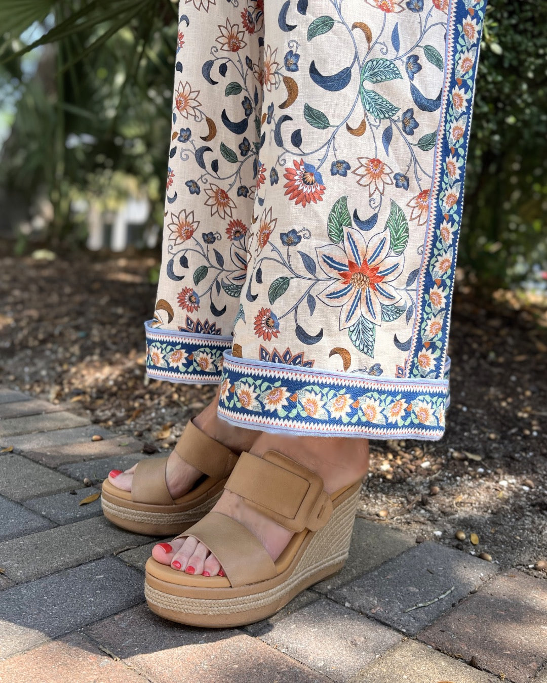 Stylish Comfort: Sofft, Kork-ease & Born