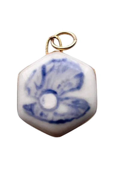 Clam & Pearl Charm - Dear Lucy