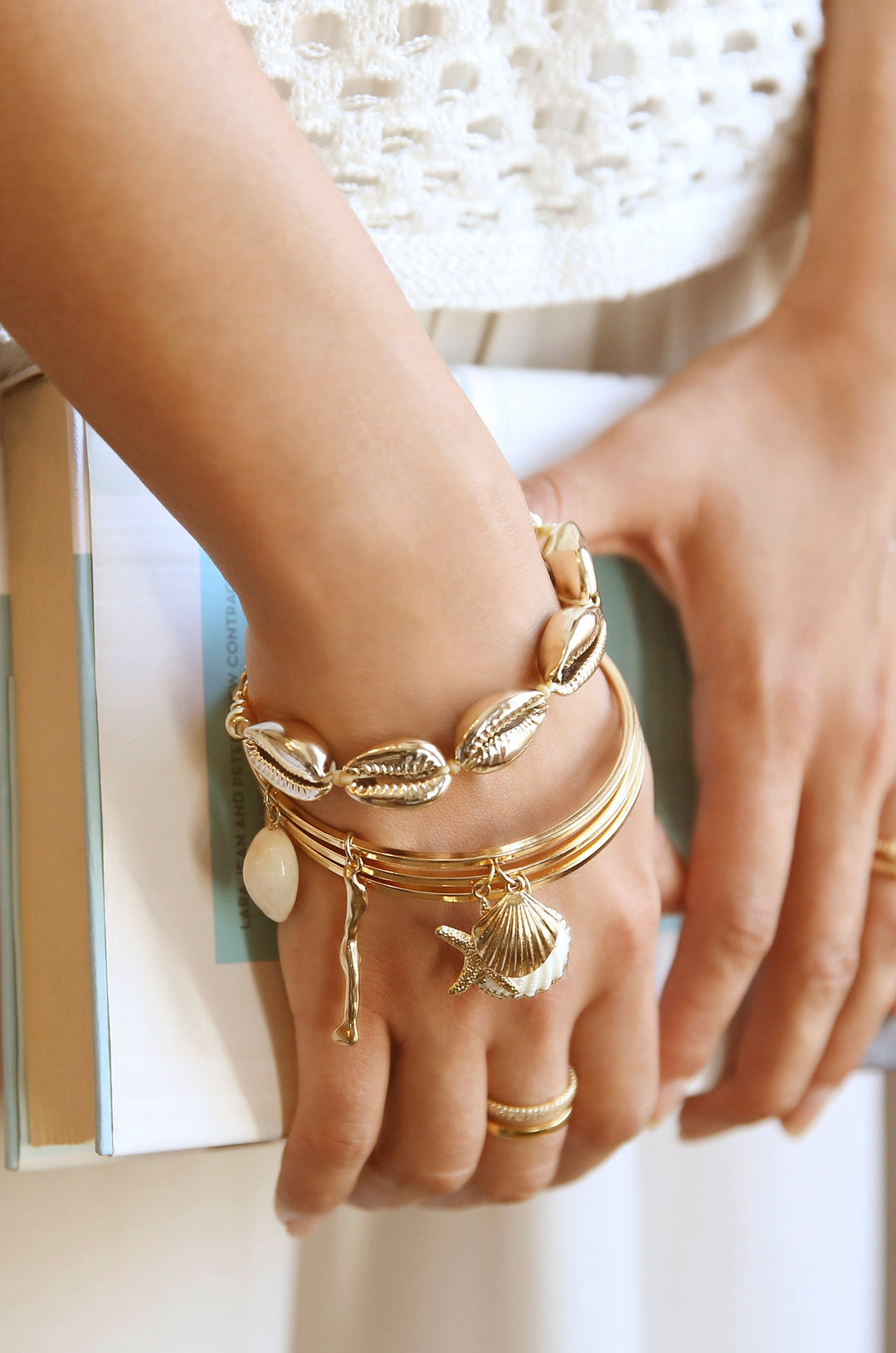 Ettika Seven Seas Shell Bracelet - Dear Lucy