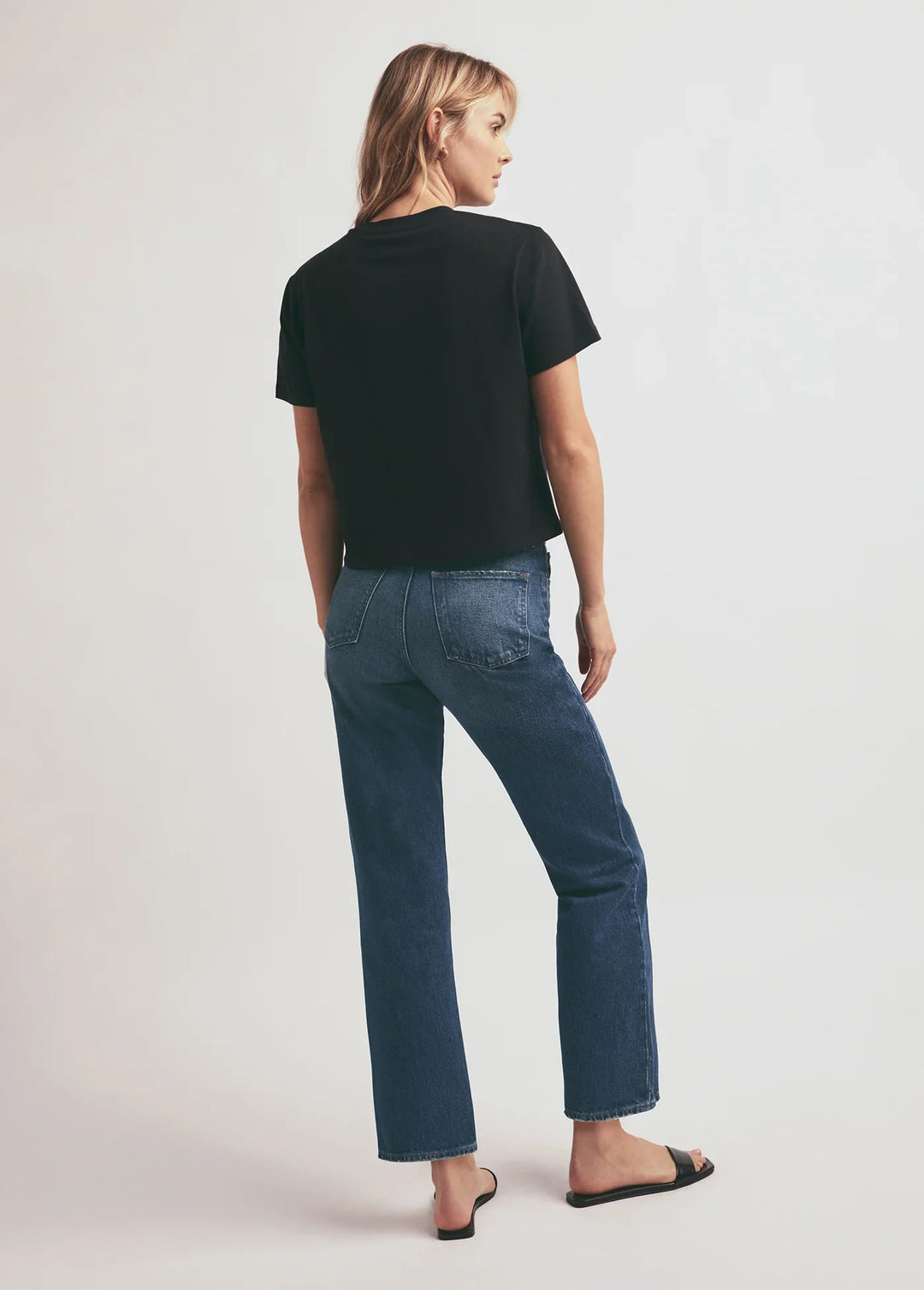 Favorite Daughter Otto High Rise Boyfriend Ankle back view- Dear Lucy
Straight leg jean in a medium-dark wash with a high rise waist.