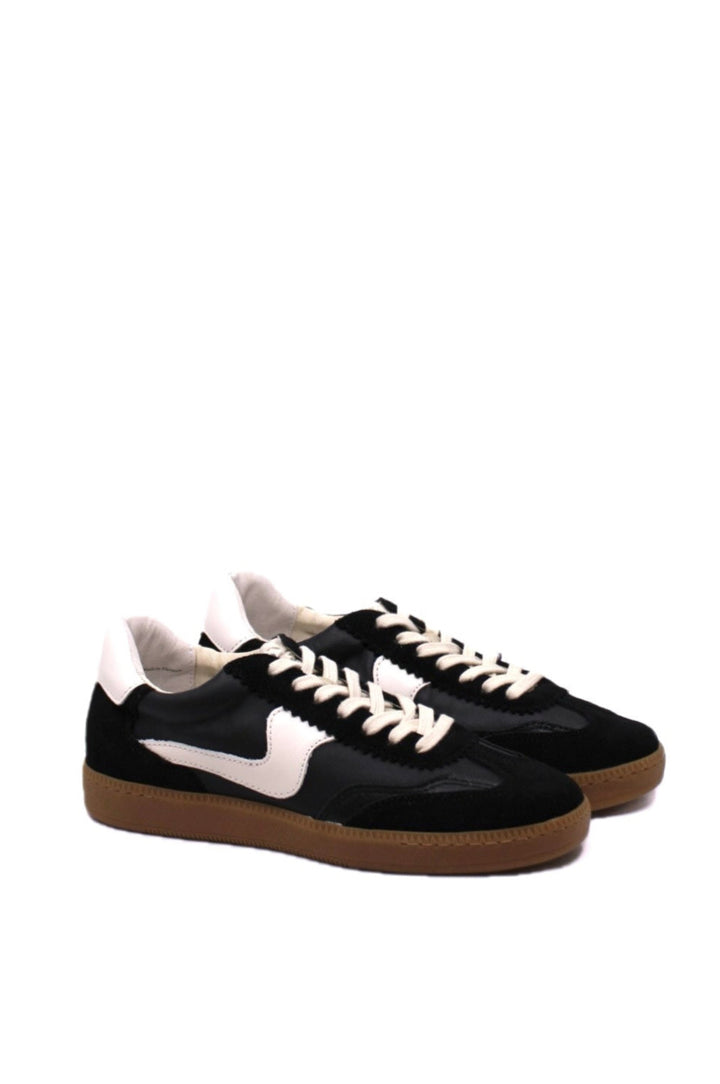 Dolce Vita Notice in Black Suede