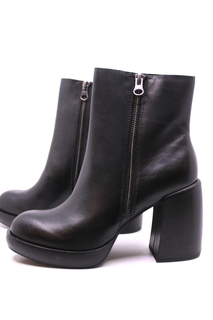 Kork-Ease Aime Black
