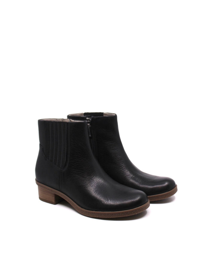Dansko Daisie Black - Dear Lucy