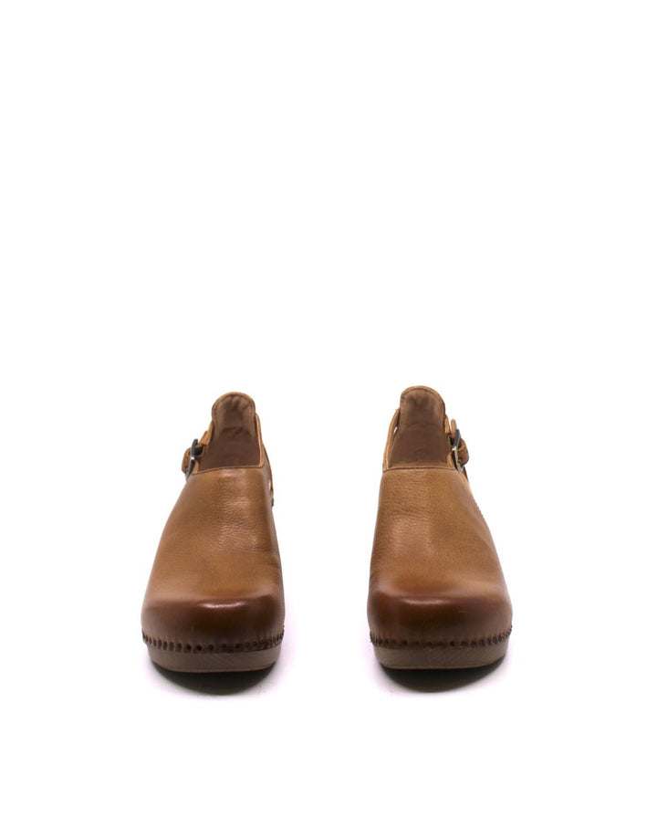 Dansko Sassy Tan - Dear Lucy