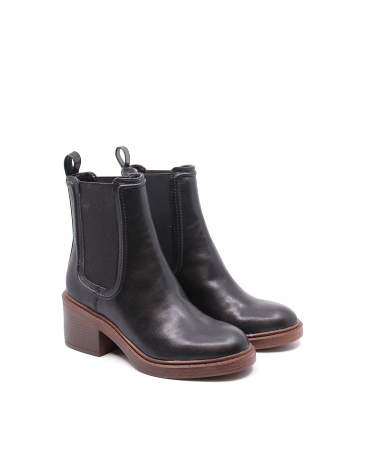 Steve Madden Curtsy Black - Dear Lucy