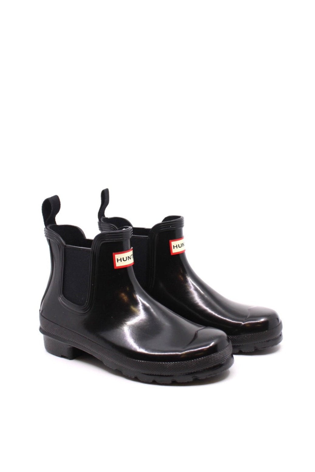 Hunter Original Chelsea Black Gloss - Dear Lucy
Classic ankle height rain boot in black with a glossy finish. 