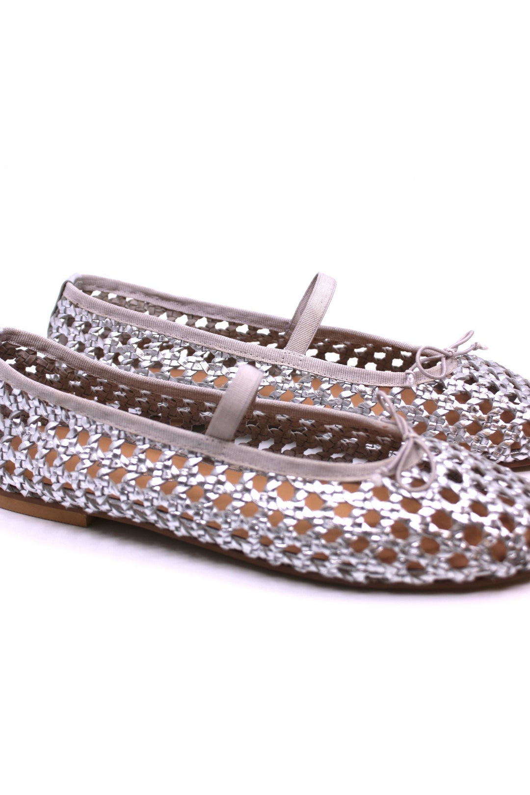 Matisse Eloise Silver side view- Dear Lucy Mesh ballet flats in silver featuring an elastic foot band and an elastic bow at the front.