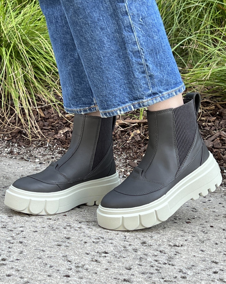 Sorel Caribou X Boot Chelsea Jet/Pixel - Dear Lucy