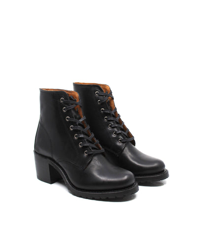 Frye Sabrina 6G Lace Up Black - Dear Lucy