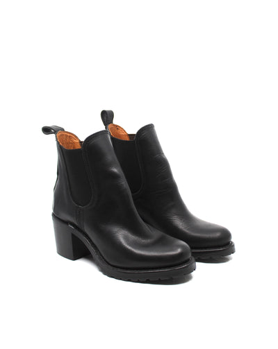 Frye Sabrina Chelsea Black - Dear Lucy