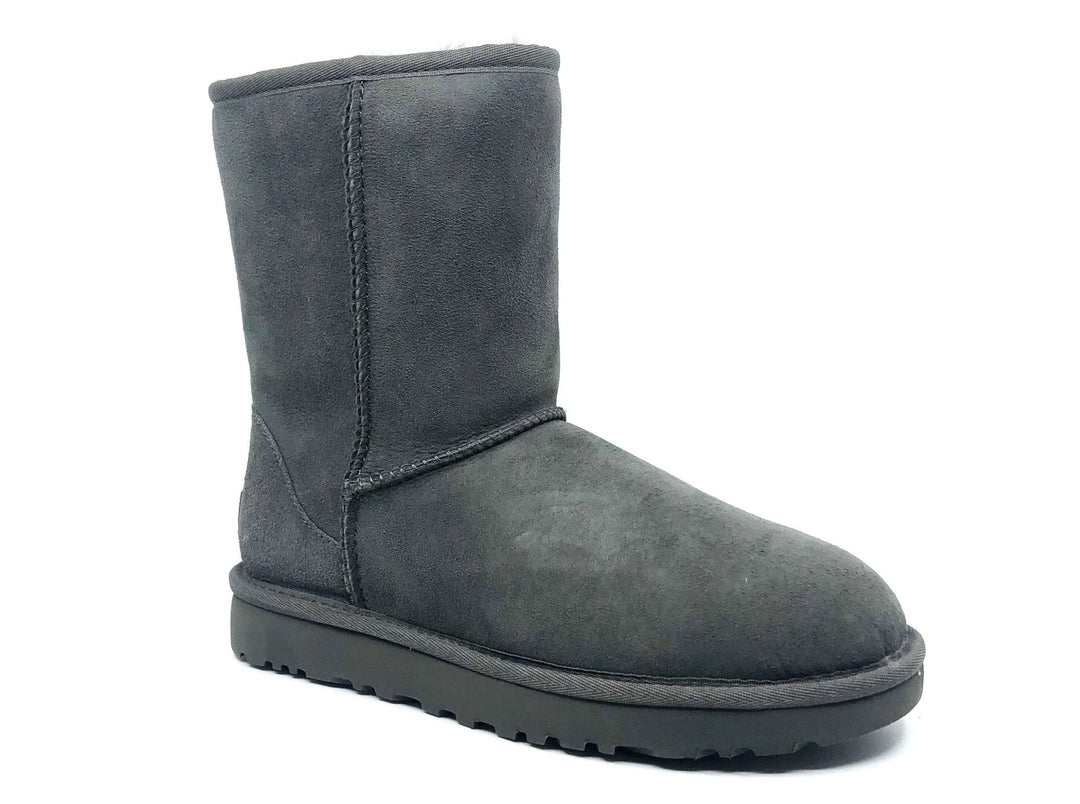 ugg black classic short ii boots
