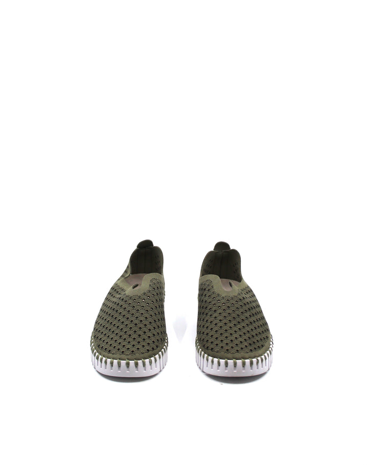 Ilse Jacobsen Tulip 139 Army front view- Dear Lucy
Features a perforated design, flexible sole, and easy slip-on style with a rubber sole and flexible leather upper in army.