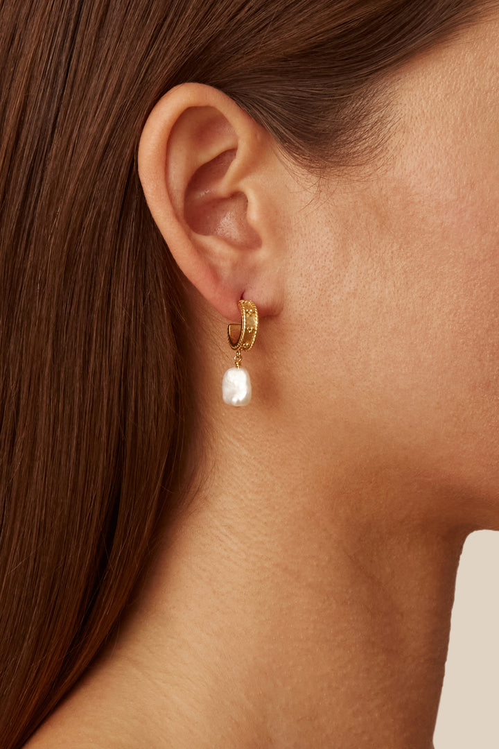 Chan Luu Huggie Hoop Earrings in Keshi Pearl - Dear Lucy